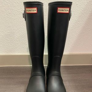 Womens Hunter rain boots tall